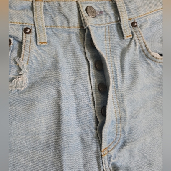 Boyish Cody High Rise Cut Off Shorts Spectacular Now 26 Sustainable Light Wash - Picture 5 of 9